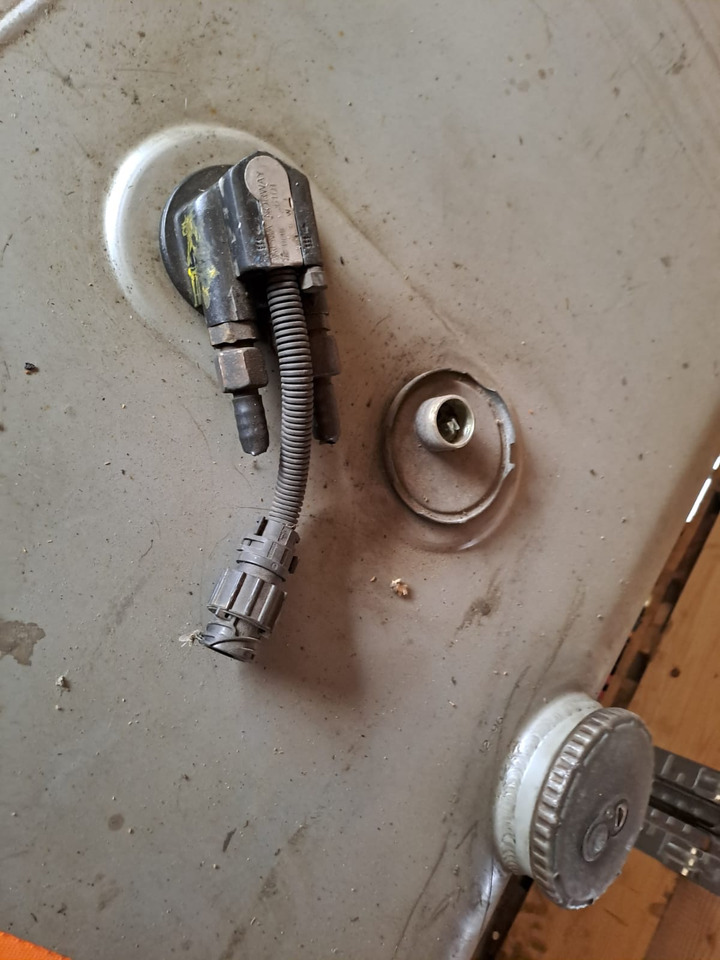 MAN MAN TGA - Brændstoftank: billede 4 MAN MAN TGA - Brændstoftank: billede 4