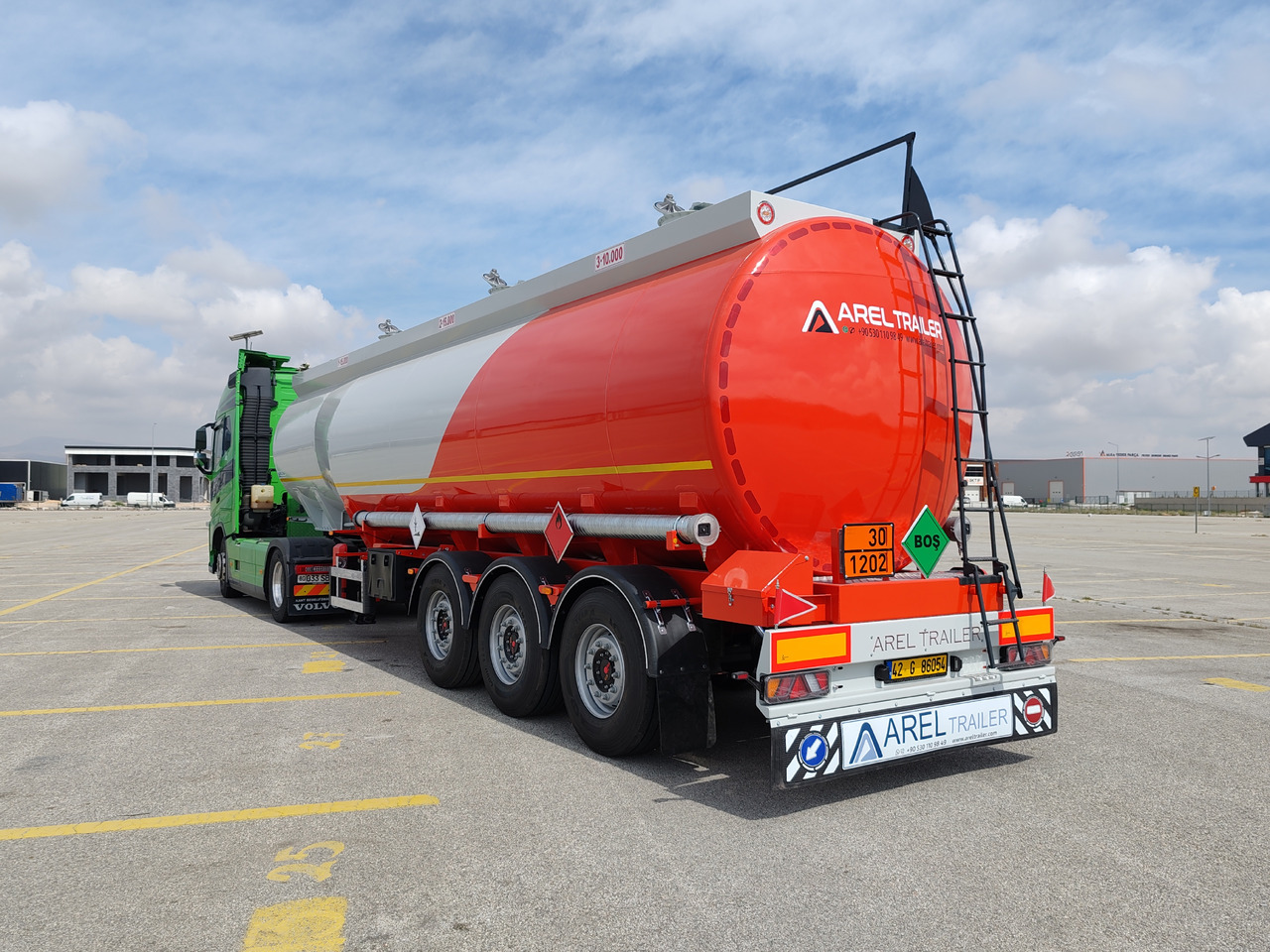 AREL TRAILER FUEL TANKER TRAILER - Tanksættevogn: billede 1 AREL TRAILER FUEL TANKER TRAILER - Tanksættevogn: billede 1
