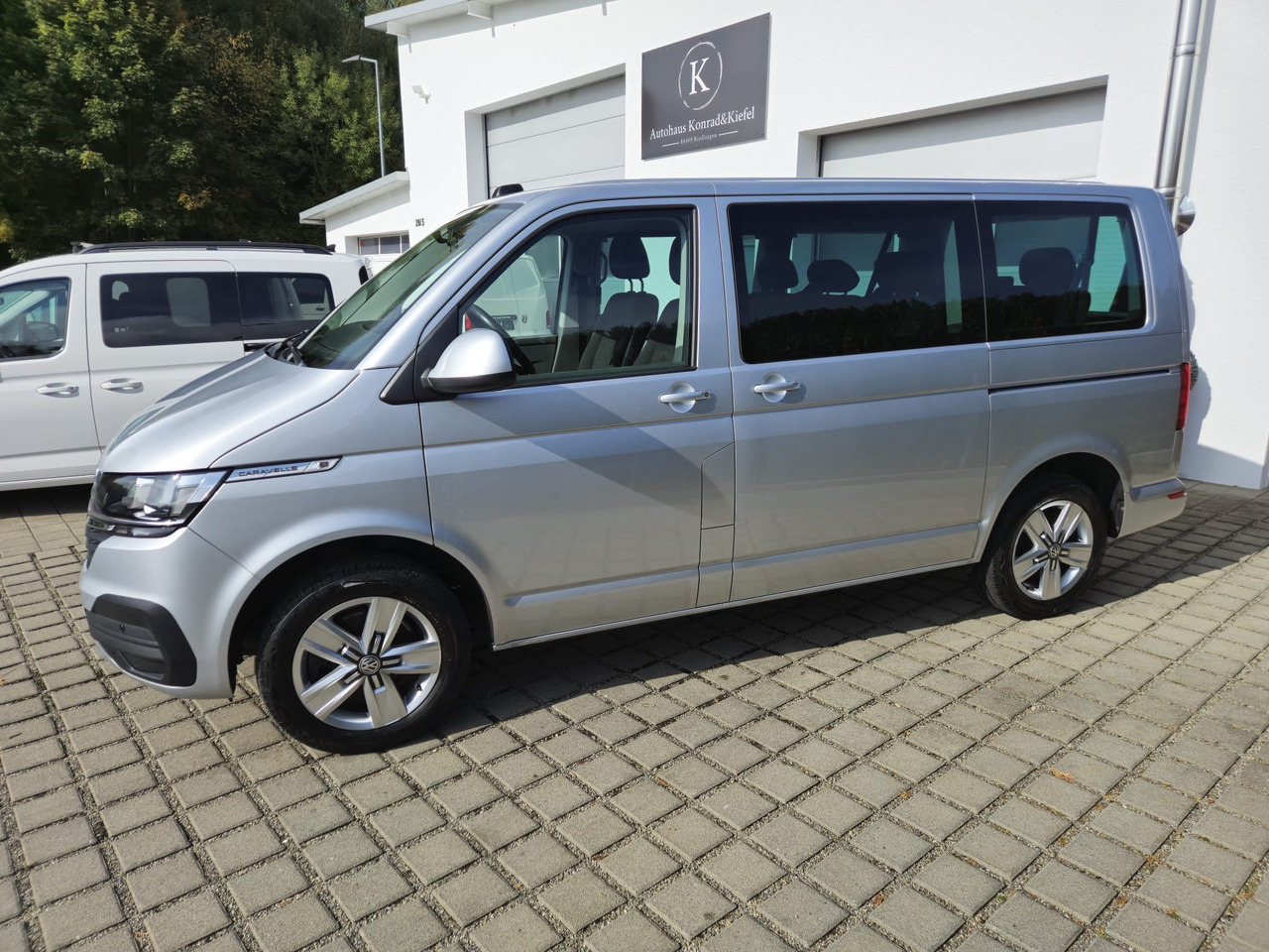 VOLKSWAGEN T6.1 Caravelle 4Motion/Automatik/Kamera/App-Con. - Persontransport: billede 3 VOLKSWAGEN T6.1 Caravelle 4Motion/Automatik/Kamera/App-Con. - Persontransport: billede 3