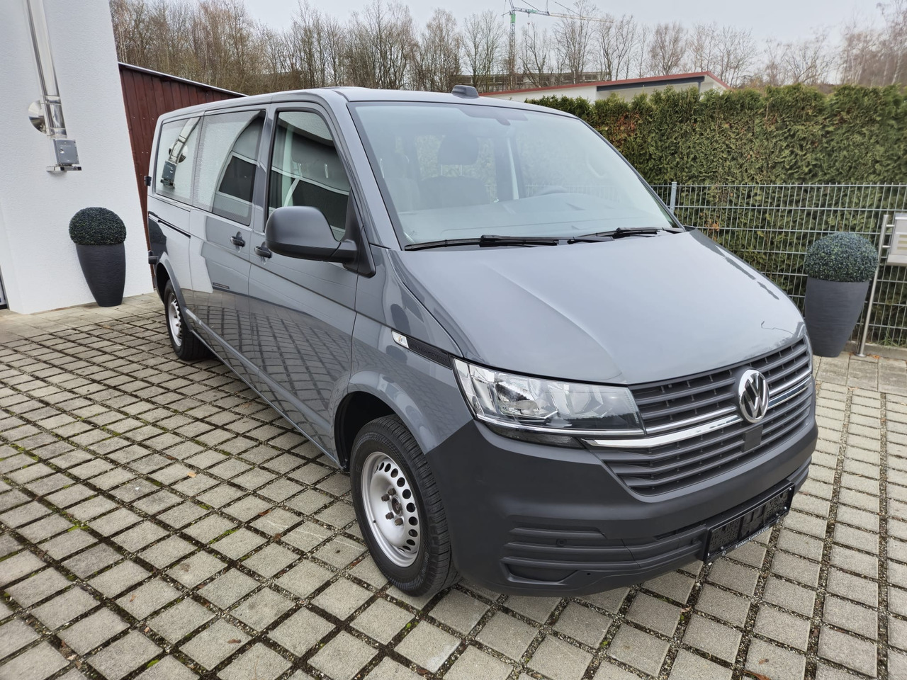 VOLKSWAGEN T6.1 Transporter Kombi LR/Navi/AppCon./6-Sitzer - Persontransport: billede 2 VOLKSWAGEN T6.1 Transporter Kombi LR/Navi/AppCon./6-Sitzer - Persontransport: billede 2