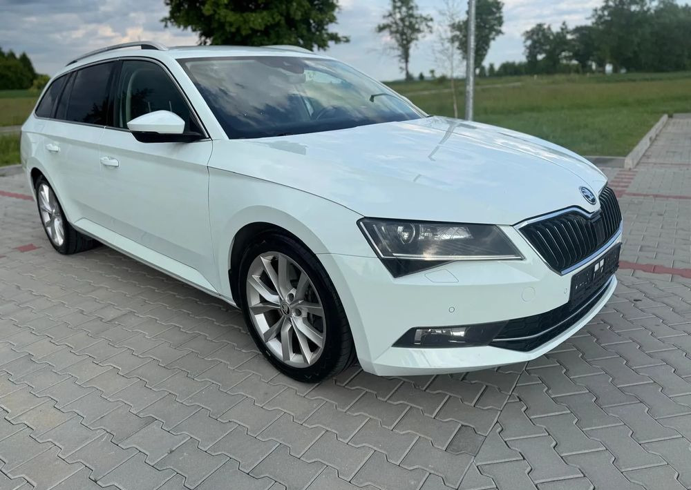 Skoda Superb 2.0 TSI 4x4 Sportline DSG - Stationcar: billede 2 Skoda Superb 2.0 TSI 4x4 Sportline DSG - Stationcar: billede 2