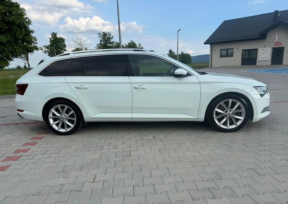 Skoda Superb 2.0 TSI 4x4 Sportline DSG - Stationcar: billede 3 Skoda Superb 2.0 TSI 4x4 Sportline DSG - Stationcar: billede 3