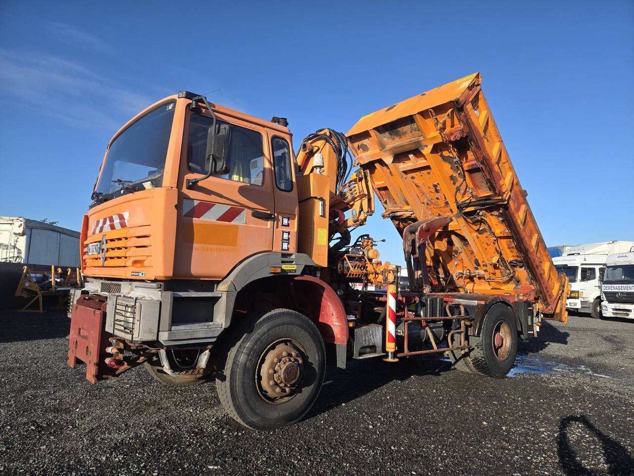 Renault G300 / 4x4 - Tipvogn lastbil, Lastbil med kran: billede 1 Renault G300 / 4x4 - Tipvogn lastbil, Lastbil med kran: billede 1