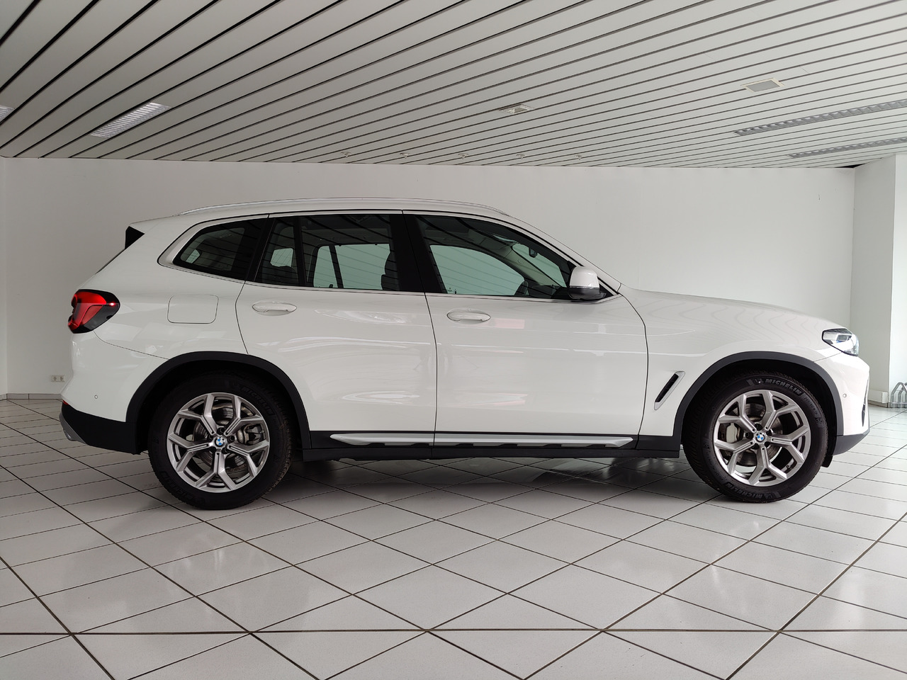 BMW X3 xDrive 30 i Live-Cockpit DAB Leder HiFi Headup - SUV: billede 5 BMW X3 xDrive 30 i Live-Cockpit DAB Leder HiFi Headup - SUV: billede 5