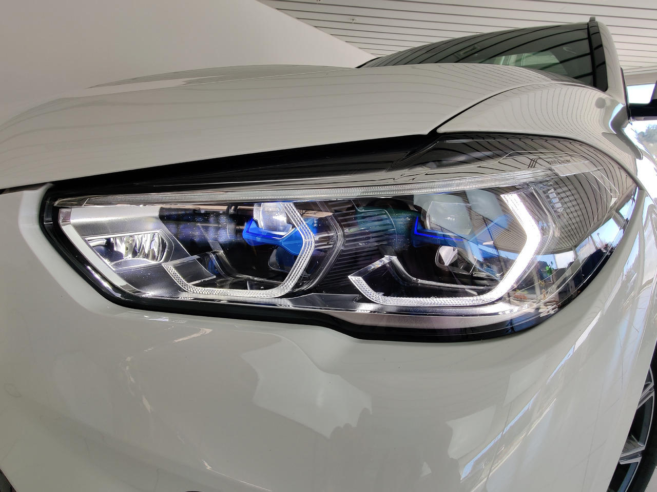 BMW X5 xDrive 45 e M Sport HiFi HUD Pano Leder Laser - SUV: billede 3 BMW X5 xDrive 45 e M Sport HiFi HUD Pano Leder Laser - SUV: billede 3