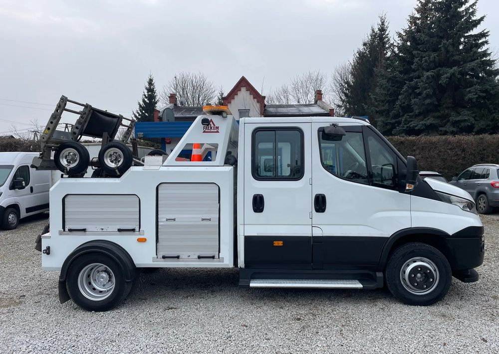 Iveco Daily 70C18 Hi-Matic Pomoc drogowa Holownik 2018r - Bjærgningskøretøj: billede 4 Iveco Daily 70C18 Hi-Matic Pomoc drogowa Holownik 2018r - Bjærgningskøretøj: billede 4
