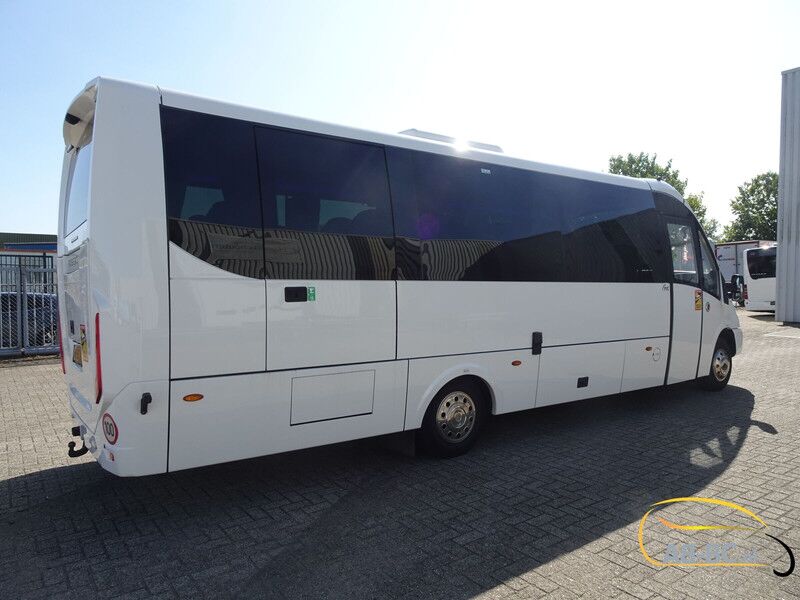 Iveco Rosero First FLHI XL - 31 Seats EURO 6 - Turistbus: billede 3 Iveco Rosero First FLHI XL - 31 Seats EURO 6 - Turistbus: billede 3