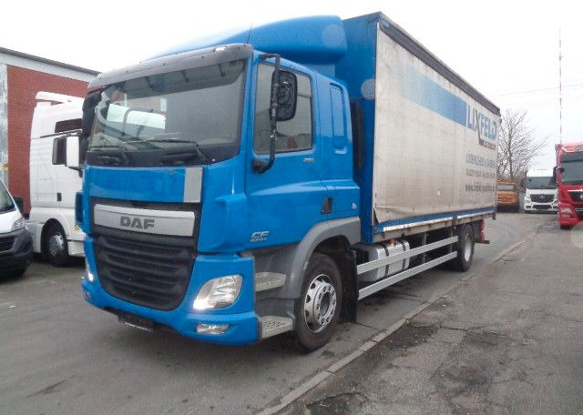 DAF CF 18.290, Euro 6, deut. Auto, Mit Bett - Lastbil med presenning: billede 2 DAF CF 18.290, Euro 6, deut. Auto, Mit Bett - Lastbil med presenning: billede 2