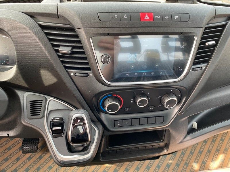 Iveco Daily 50C18HA8 Z Pritsche+Plane Iveco Daily 50C18HA8 Z Pritsche+Plane - Varebil med presenning: billede 4 Iveco Daily 50C18HA8 Z Pritsche+Plane Iveco Daily 50C18HA8 Z Pritsche+Plane - Varebil med presenning: billede 4