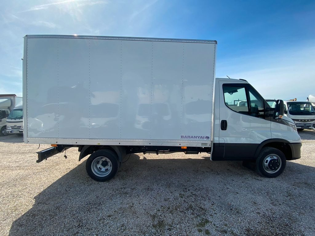 Iveco Daily Koffer mit LBW SOFORT Euro6E Iveco Daily Koffer mit LBW SOFORT Euro6E - Varebil med kasse: billede 2 Iveco Daily Koffer mit LBW SOFORT Euro6E Iveco Daily Koffer mit LBW SOFORT Euro6E - Varebil med kasse: billede 2