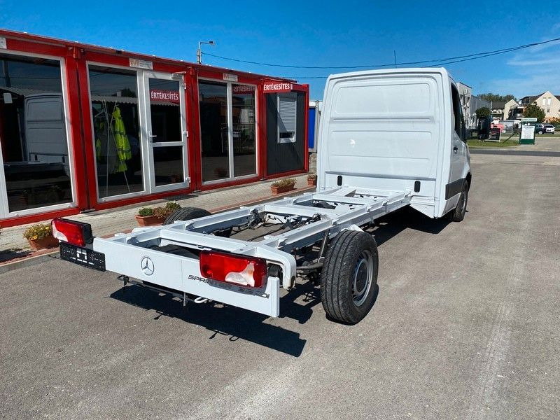 Mercedes-Benz Sprinter 319 Pritsche+Plane 3,5T Anhängelast - Varebil med presenning: billede 4 Mercedes-Benz Sprinter 319 Pritsche+Plane 3,5T Anhängelast - Varebil med presenning: billede 4