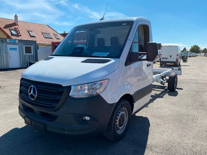 Mercedes-Benz Sprinter 319 Pritsche+Plane 3,5T Anhängelast - Varebil med presenning: billede 2 Mercedes-Benz Sprinter 319 Pritsche+Plane 3,5T Anhängelast - Varebil med presenning: billede 2