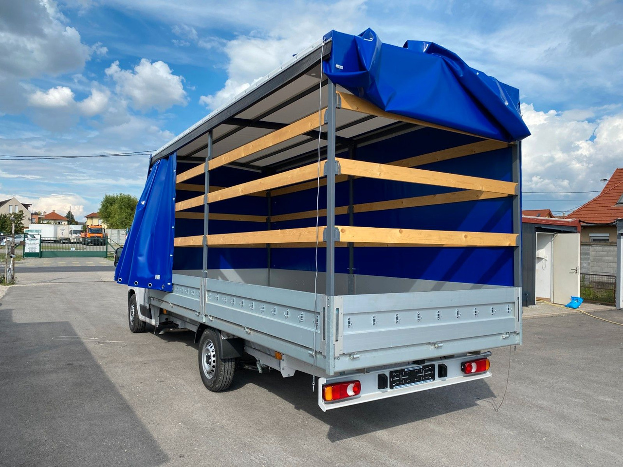 Varebil med presenning Peugeot BOXER CHC L4 HEAVY PRITSCHE+PLANE+SCHLAFKABINE: billede 9 Varebil med presenning Peugeot BOXER CHC L4 HEAVY PRITSCHE+PLANE+SCHLAFKABINE: billede 9