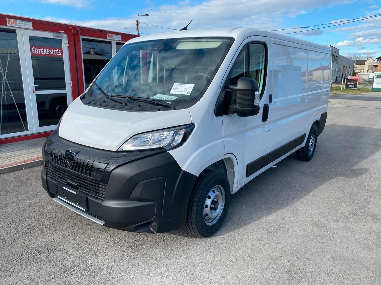 Peugeot Boxer - Små varebil: billede 1 Peugeot Boxer - Små varebil: billede 1