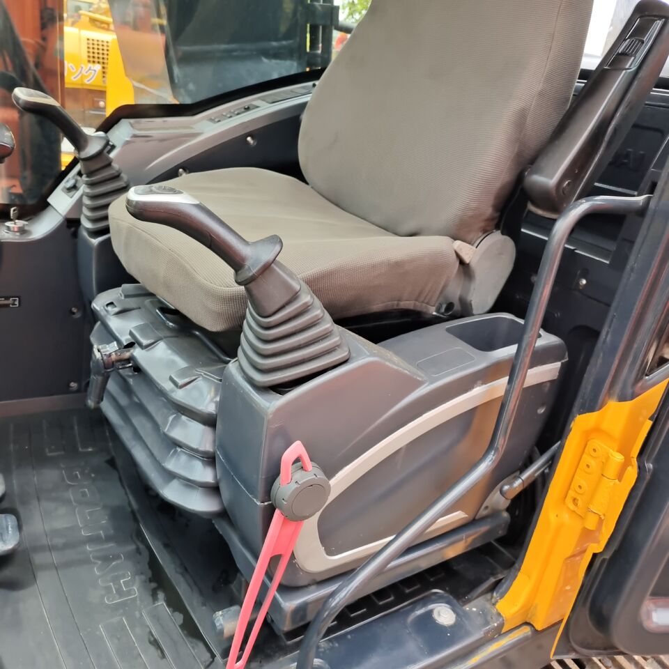 HYUNDAI 220LC-9S 3000 UNTS IN STOCK CHINA BIGGEST SUPPLIER - Bæltegravemaskine: billede 5 HYUNDAI 220LC-9S 3000 UNTS IN STOCK CHINA BIGGEST SUPPLIER - Bæltegravemaskine: billede 5