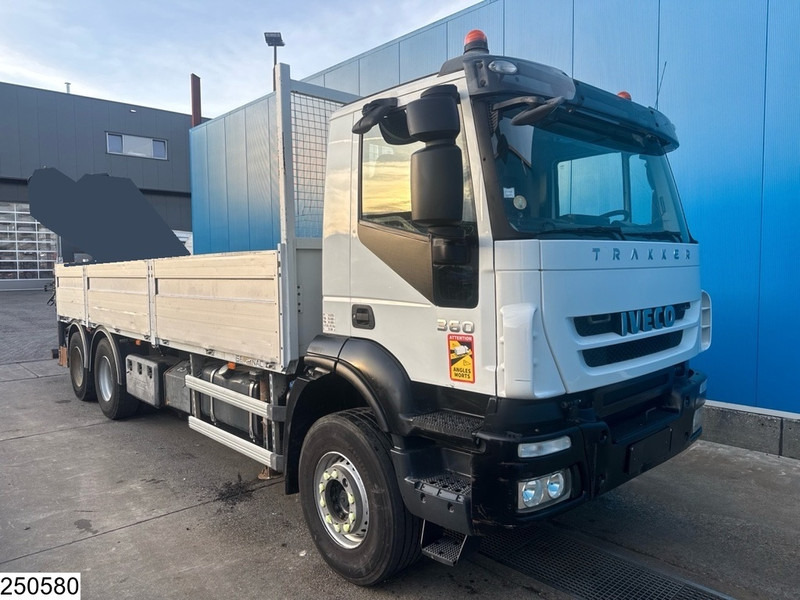 Iveco Trakker 360 6x4, EURO 5, Steel suspension - Lastbil med lad: billede 2 Iveco Trakker 360 6x4, EURO 5, Steel suspension - Lastbil med lad: billede 2