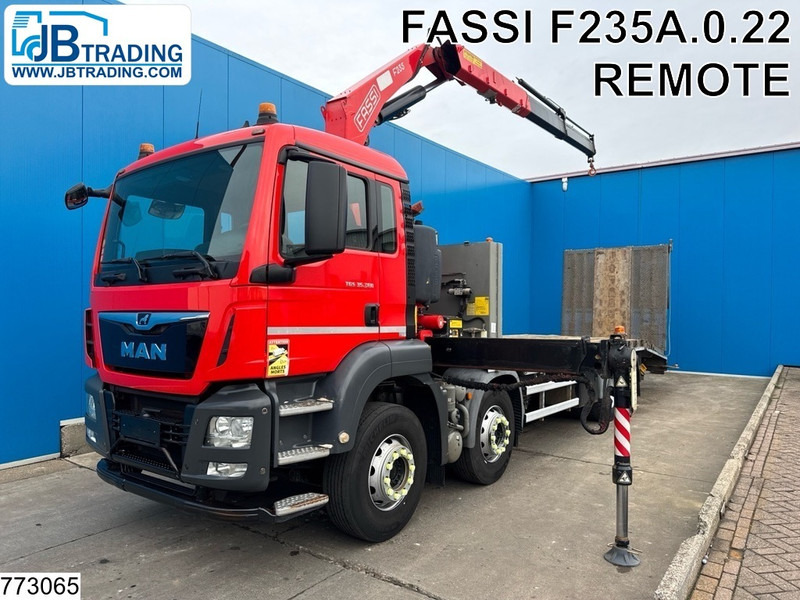 MAN TGS 35 360 8x2, EURO 6, Fassi, Remote - Lastbil med lad, Lastbil med kran: billede 1 MAN TGS 35 360 8x2, EURO 6, Fassi, Remote - Lastbil med lad, Lastbil med kran: billede 1