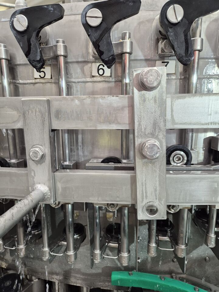 Ortmann + Herbst Hansa B 100/20 Isobaric Filler Capper (1994) - Væskepåfyldningsmaskine: billede 4 Ortmann + Herbst Hansa B 100/20 Isobaric Filler Capper (1994) - Væskepåfyldningsmaskine: billede 4