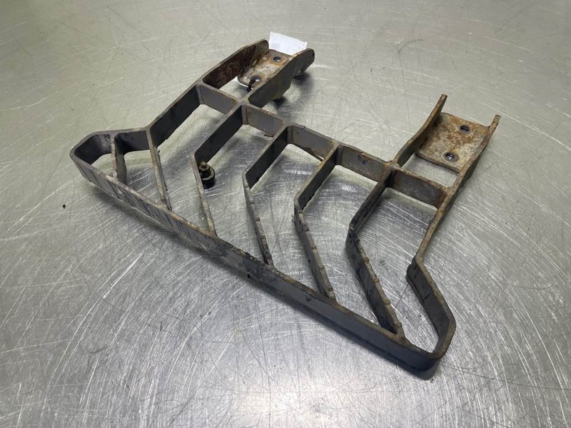 Ahlmann AS900-23120256-Stair panel/Trittstufen/Traptreden - Ramme/ Chassis for Entreprenørmaskin: billede 1 Ahlmann AS900-23120256-Stair panel/Trittstufen/Traptreden - Ramme/ Chassis for Entreprenørmaskin: billede 1