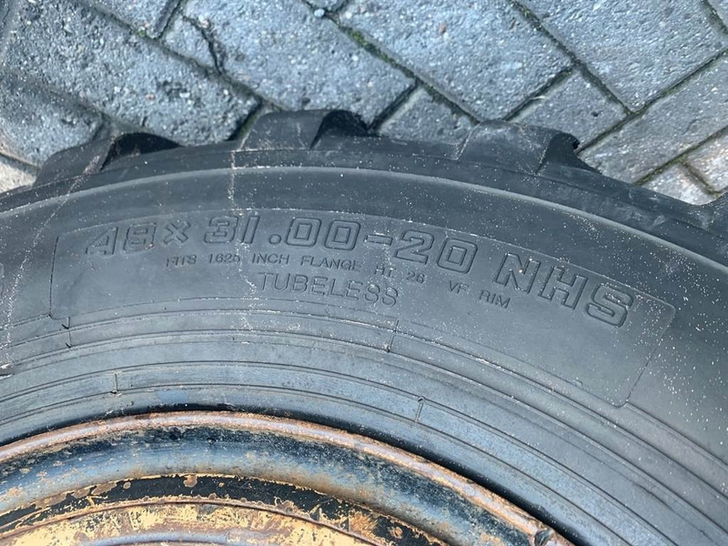 Alliance 48x31.00-20 NHS - Flotation 331 - Tire/Reifen/Band - Dæk og fælge for Entreprenørmaskin: billede 4 Alliance 48x31.00-20 NHS - Flotation 331 - Tire/Reifen/Band - Dæk og fælge for Entreprenørmaskin: billede 4