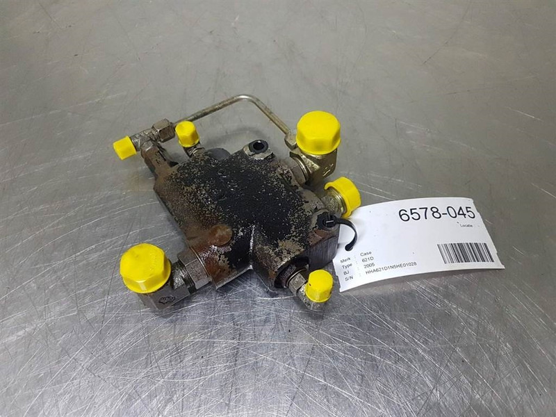 Case 621D-Char-Lynn 6061499002-Valve/Ventile/Ventiel - Hydraulik for Entreprenørmaskin: billede 1 Case 621D-Char-Lynn 6061499002-Valve/Ventile/Ventiel - Hydraulik for Entreprenørmaskin: billede 1