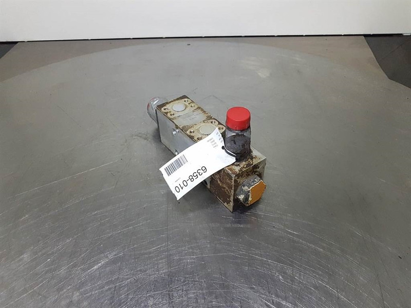 Case 921C - L127968 - Valve/Ventile/Ventiel - Hydraulik for Entreprenørmaskin: billede 1 Case 921C - L127968 - Valve/Ventile/Ventiel - Hydraulik for Entreprenørmaskin: billede 1