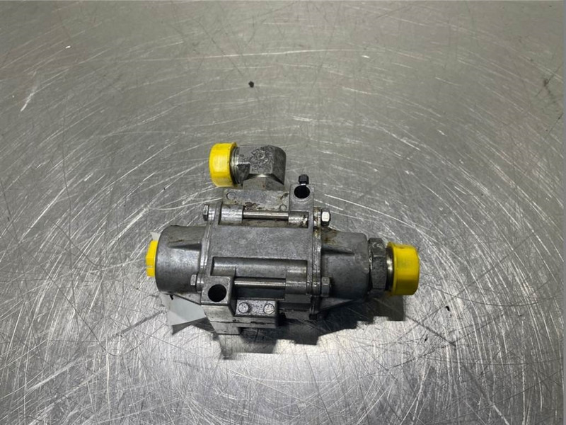 New Holland W110C-Parker TH-1000-27FM-36-Valve/Ventile - Hydraulik for Entreprenørmaskin: billede 1 New Holland W110C-Parker TH-1000-27FM-36-Valve/Ventile - Hydraulik for Entreprenørmaskin: billede 1