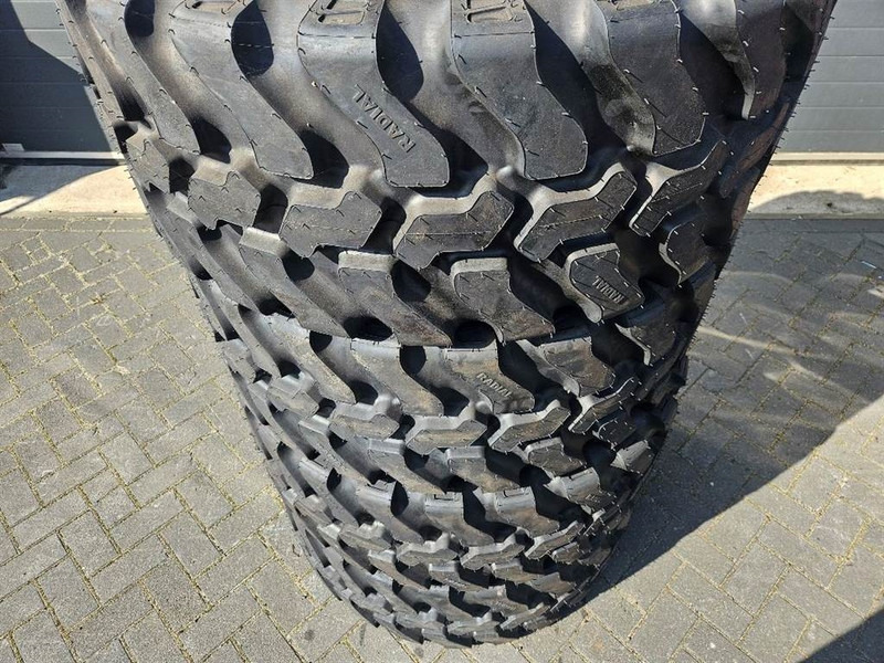 SWT 400/70R20 *NEW* - Tire/Reifen/Band - Dæk og fælge for Entreprenørmaskin: billede 2 SWT 400/70R20 *NEW* - Tire/Reifen/Band - Dæk og fælge for Entreprenørmaskin: billede 2