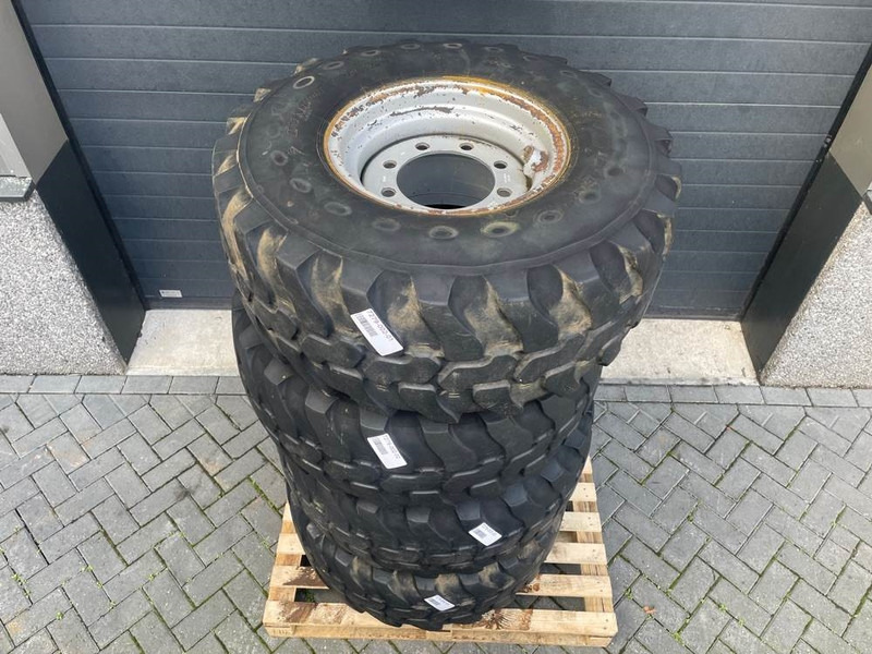 Terex AL80-Dunlop 405/70R18 (15.5/70R18)-Tire/Reifen - Dæk og fælge for Entreprenørmaskin: billede 2 Terex AL80-Dunlop 405/70R18 (15.5/70R18)-Tire/Reifen - Dæk og fælge for Entreprenørmaskin: billede 2