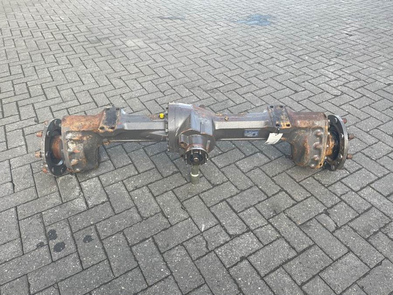 Volvo L30B-Z/X-411306793-ZF AV-230-Axle/Achse/As - Aksel og reservedele for Entreprenørmaskin: billede 1 Volvo L30B-Z/X-411306793-ZF AV-230-Axle/Achse/As - Aksel og reservedele for Entreprenørmaskin: billede 1
