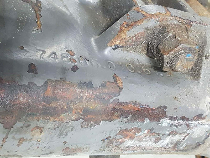 Zettelmeyer ZL802-Clark-Hurth 305/141/165-Axle housing - Aksel og reservedele for Entreprenørmaskin: billede 2 Zettelmeyer ZL802-Clark-Hurth 305/141/165-Axle housing - Aksel og reservedele for Entreprenørmaskin: billede 2