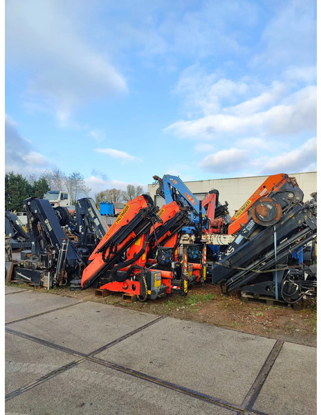 Palfinger Autolaadkranen / vrachtwagenkranen / kranen Cranes Palfinger / HIAB / Fassi / Effer - Mobilkran: billede 2 Palfinger Autolaadkranen / vrachtwagenkranen / kranen Cranes Palfinger / HIAB / Fassi / Effer - Mobilkran: billede 2