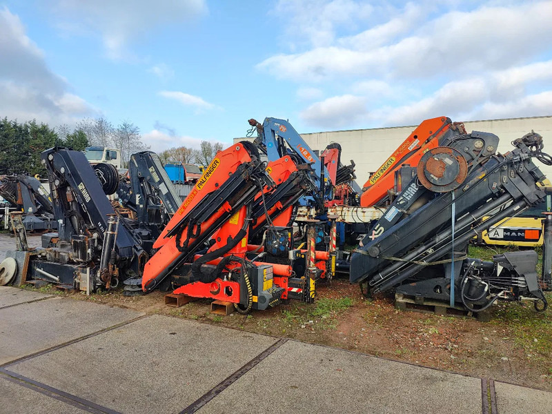 Palfinger Autolaadkranen / vrachtwagenkranen / kranen Cranes Palfinger / HIAB / Fassi / Effer - Mobilkran: billede 1 Palfinger Autolaadkranen / vrachtwagenkranen / kranen Cranes Palfinger / HIAB / Fassi / Effer - Mobilkran: billede 1