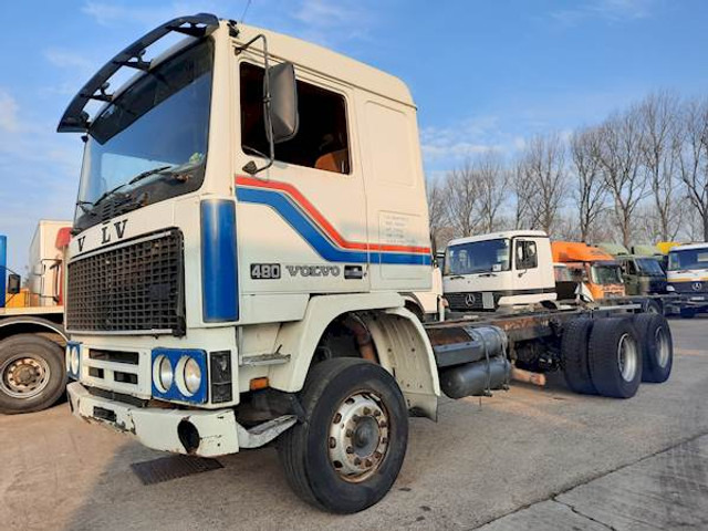 Volvo F 12 6*4 STEEL SUSPENSION - Lastbil chassis: billede 1 Volvo F 12 6*4 STEEL SUSPENSION - Lastbil chassis: billede 1