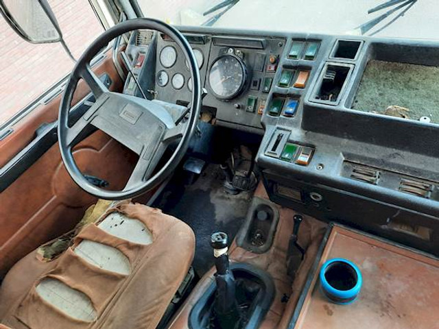 Volvo F 12 6*4 STEEL SUSPENSION - Lastbil chassis: billede 3 Volvo F 12 6*4 STEEL SUSPENSION - Lastbil chassis: billede 3