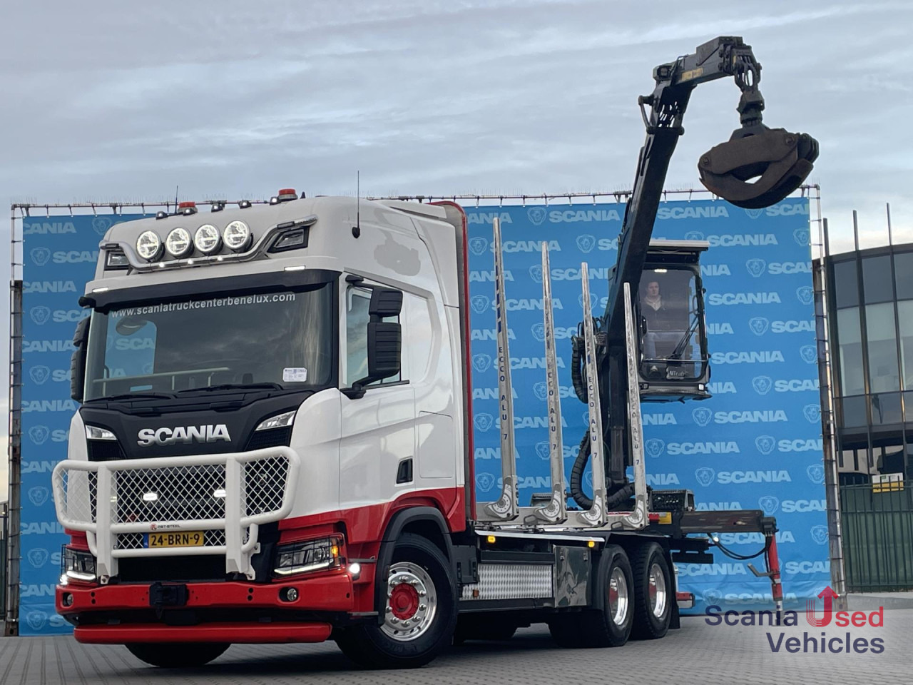 Leje en SCANIA R 650 B6x4NB RETARDER V8 WOOD KESLA 2112T CRANE SCANIA R 650 B6x4NB RETARDER V8 WOOD KESLA 2112T CRANE: billede 9 Leje en SCANIA R 650 B6x4NB RETARDER V8 WOOD KESLA 2112T CRANE SCANIA R 650 B6x4NB RETARDER V8 WOOD KESLA 2112T CRANE: billede 9