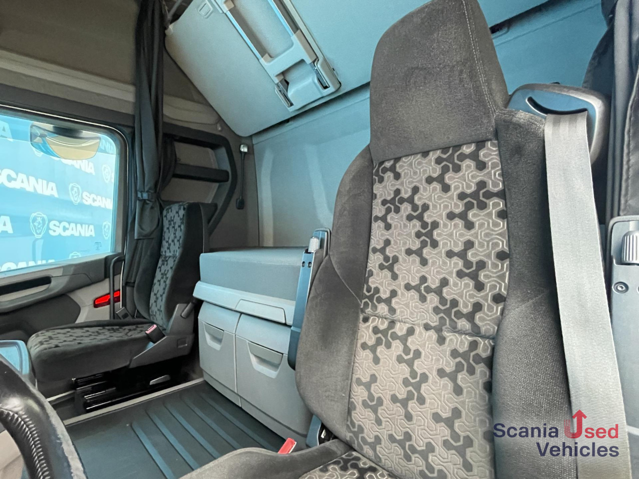 SCANIA R 450 A4x2NB DIFF-L RETARDER FULL AIR 8T HYDRO - Trækker: billede 5 SCANIA R 450 A4x2NB DIFF-L RETARDER FULL AIR 8T HYDRO - Trækker: billede 5