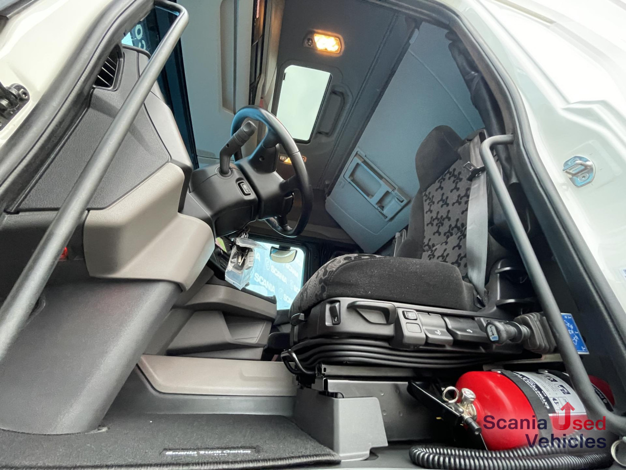 SCANIA R 450 A4x2NB RETARDER DIFF-L FULL AIR HYDRO 8T - Trækker: billede 5 SCANIA R 450 A4x2NB RETARDER DIFF-L FULL AIR HYDRO 8T - Trækker: billede 5