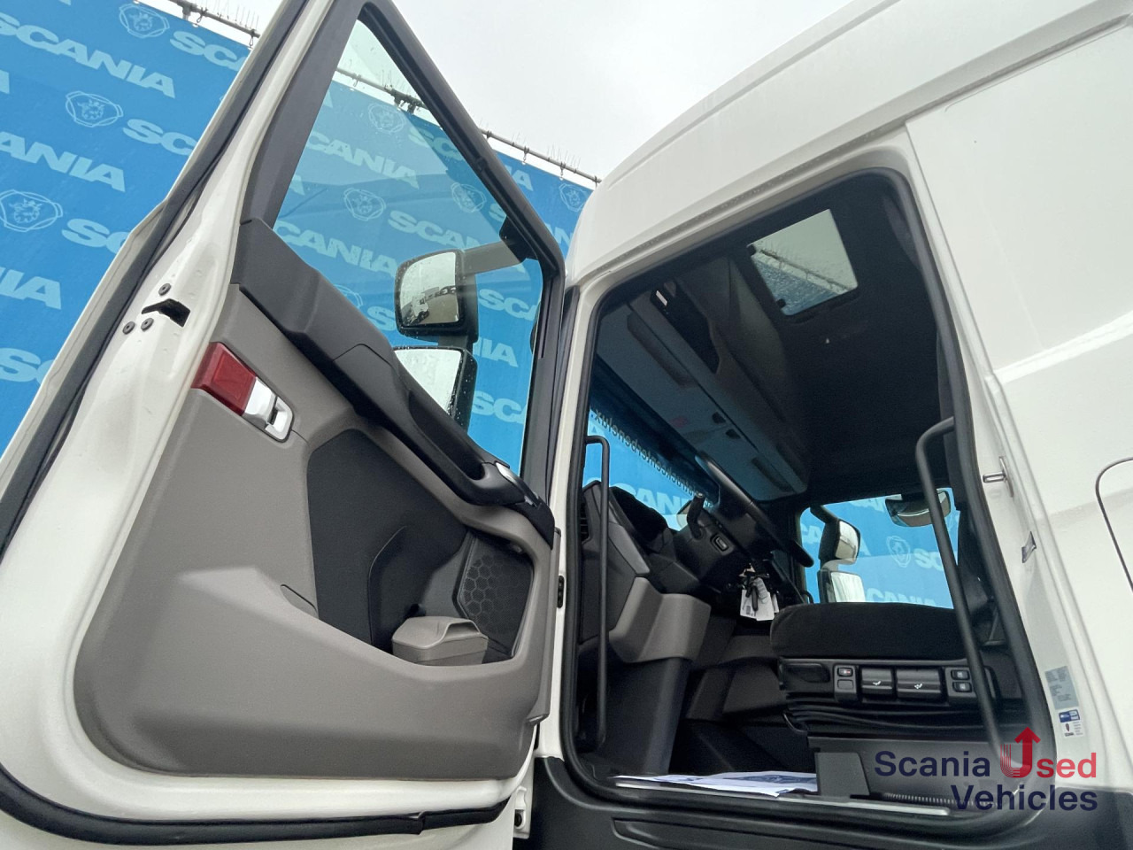 SCANIA S 500 A4x2NB DIFF-L RETARDER FULL AIR ACC 8T - Trækker: billede 4 SCANIA S 500 A4x2NB DIFF-L RETARDER FULL AIR ACC 8T - Trækker: billede 4