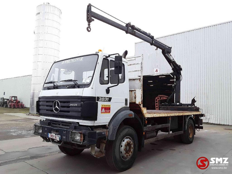 Mercedes-Benz SK 1831 hiab 090 lames - Lastbil med lad, Lastbil med kran: billede 3 Mercedes-Benz SK 1831 hiab 090 lames - Lastbil med lad, Lastbil med kran: billede 3