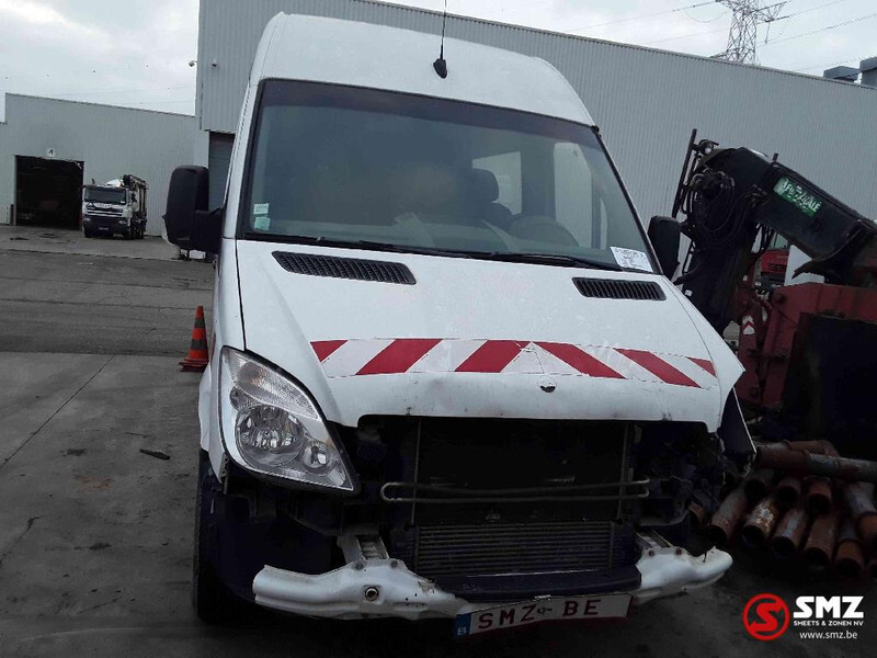 Mercedes-Benz Sprinter 311 accident - Varebil med kasse: billede 2 Mercedes-Benz Sprinter 311 accident - Varebil med kasse: billede 2