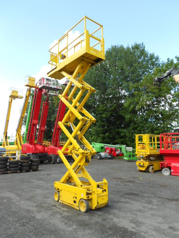 Genie GS 1930, Scherenarbeitsbühne Genie 8 m - Lastbil med mandskabslift: billede 4 Genie GS 1930, Scherenarbeitsbühne Genie 8 m - Lastbil med mandskabslift: billede 4