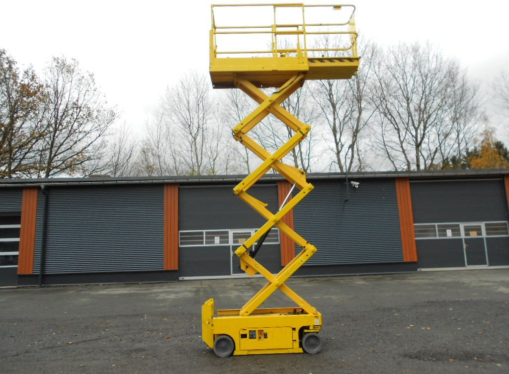 Genie GS 1932, Scherenarbeitsbühne Genie 8 m - Lastbil med mandskabslift: billede 1 Genie GS 1932, Scherenarbeitsbühne Genie 8 m - Lastbil med mandskabslift: billede 1