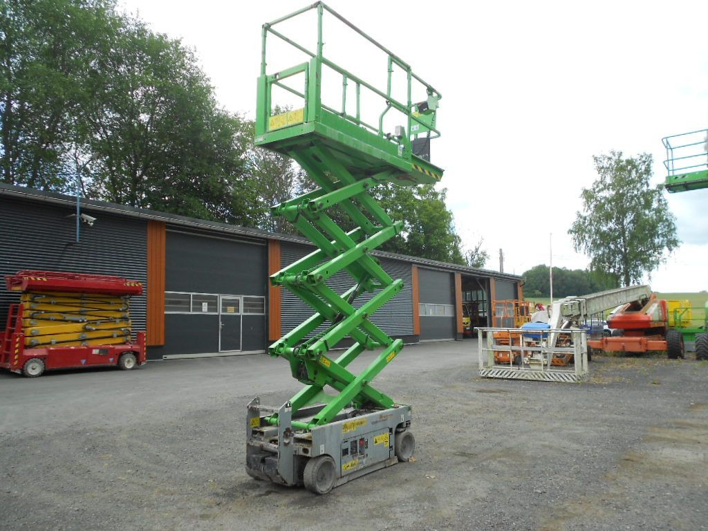 Genie GS 1932, Scherenarbeitsbühne Genie 8 m - Lastbil med mandskabslift: billede 2 Genie GS 1932, Scherenarbeitsbühne Genie 8 m - Lastbil med mandskabslift: billede 2