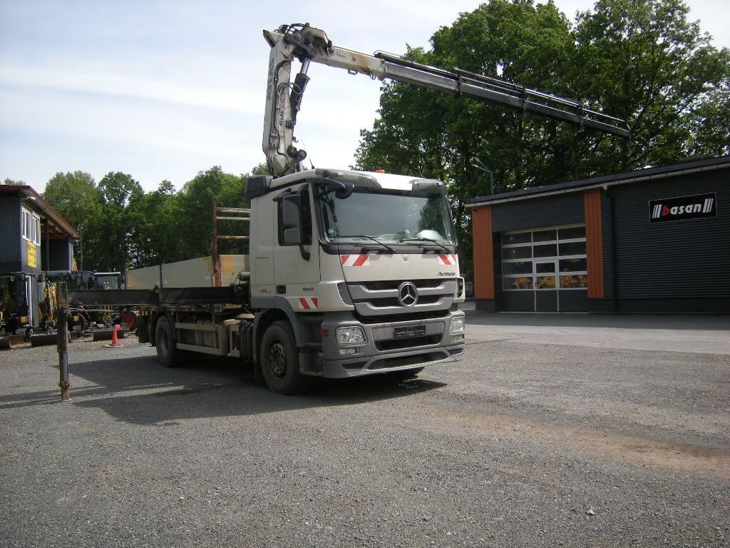 Mercedes-Benz ACTROS 1848, Pritsche mit Kran Atlas 240.2E-A4 - Lastbil med lad, Lastbil med kran: billede 1 Mercedes-Benz ACTROS 1848, Pritsche mit Kran Atlas 240.2E-A4 - Lastbil med lad, Lastbil med kran: billede 1