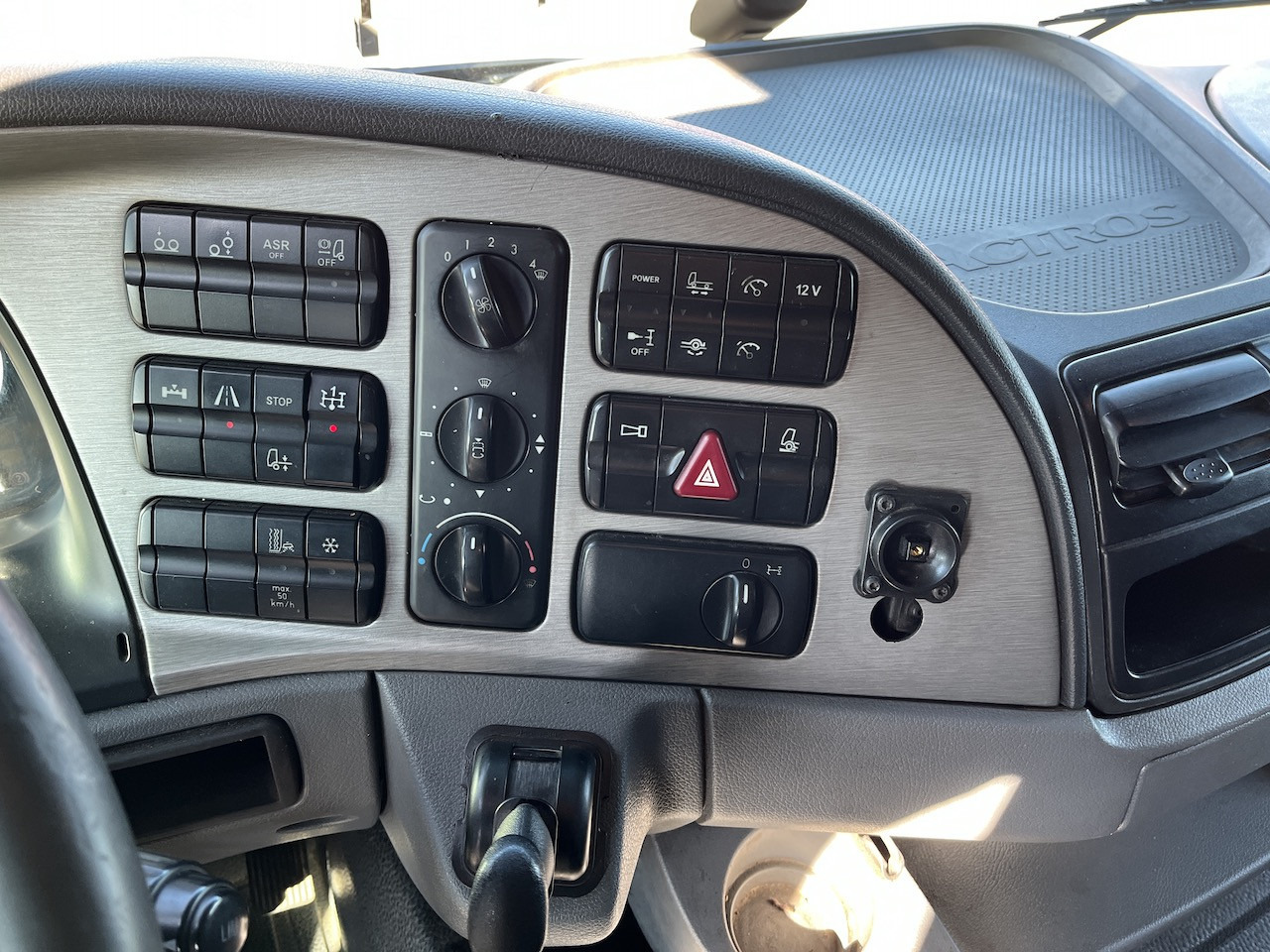 Mercedes-Benz 2541 6x2 Atlas 135.2E Pritsche 8,20 m - Lastbil med presenning, Lastbil med kran: billede 5 Mercedes-Benz 2541 6x2 Atlas 135.2E Pritsche 8,20 m - Lastbil med presenning, Lastbil med kran: billede 5