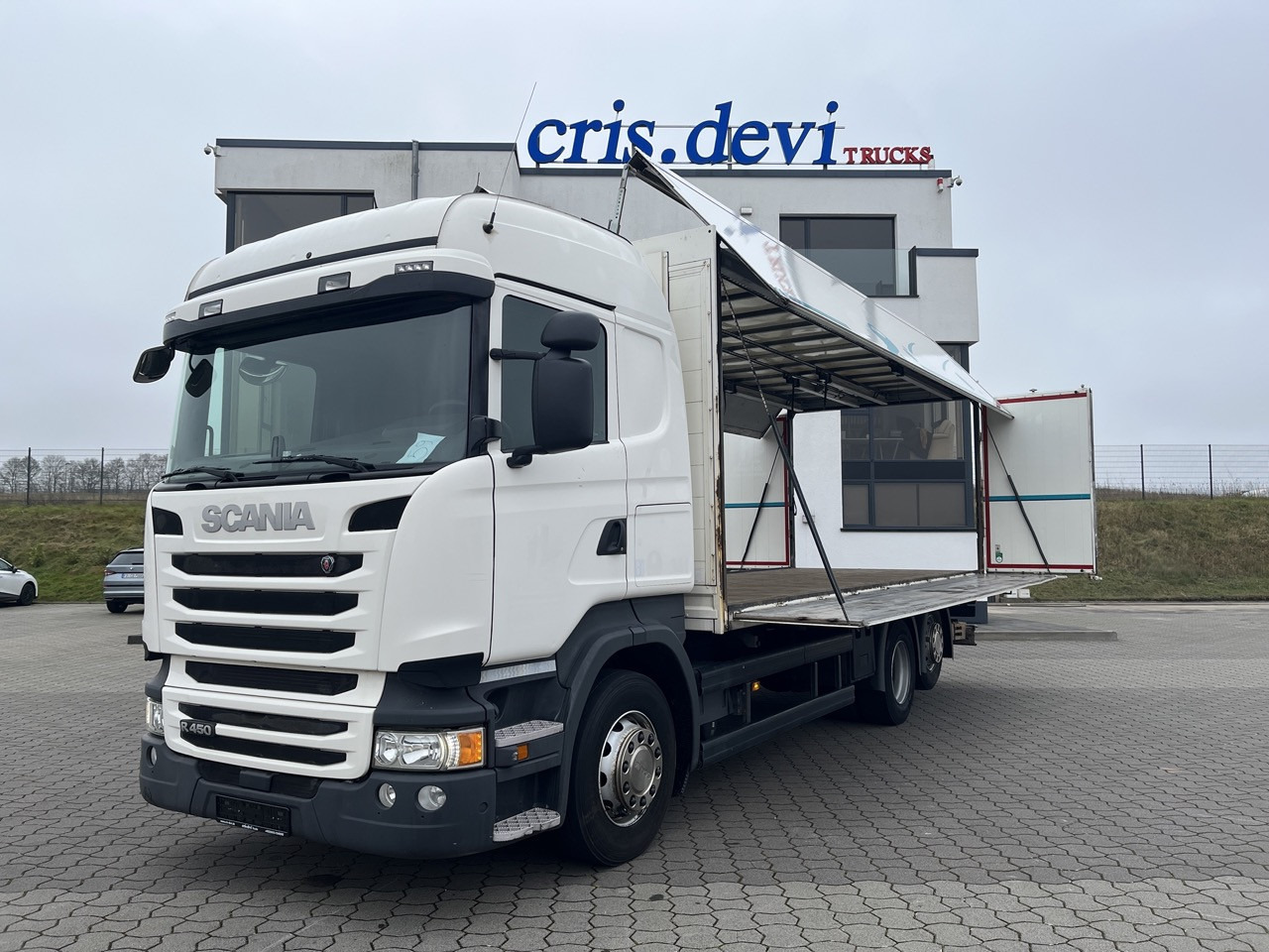 Scania R 450 6x2 Geränke Lenkachse Retarder - Til transport af drikkevarer lastbil: billede 3 Scania R 450 6x2 Geränke Lenkachse Retarder - Til transport af drikkevarer lastbil: billede 3