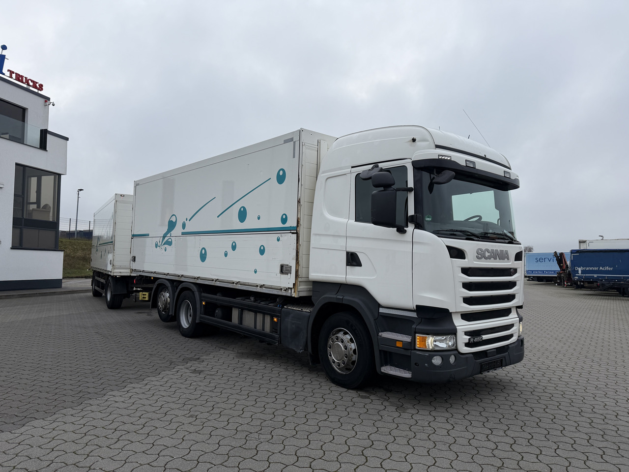 Scania R 450 6x2 Geränkezug + Orten Anhänger - Til transport af drikkevarer lastbil: billede 2 Scania R 450 6x2 Geränkezug + Orten Anhänger - Til transport af drikkevarer lastbil: billede 2