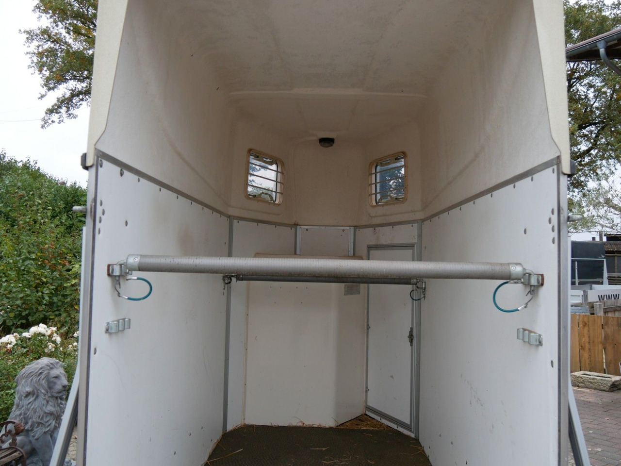 Blomert 1,5 Pferde Holz Poly - Veetransport påhængsvogn: billede 5 Blomert 1,5 Pferde Holz Poly - Veetransport påhængsvogn: billede 5