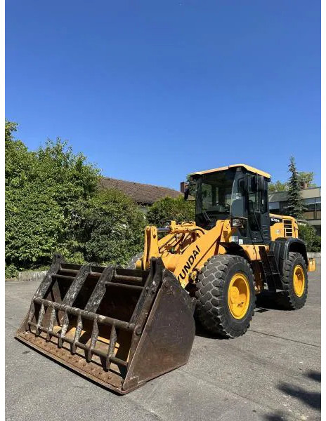 Hyundai HL730-9A 4X4 Radlader Mulch-/Klappschaufel KLIMA A HL730-9A 4X4 Radlader Mulch-/Klappschaufel KLIMA A/C - Gummihjulslæsser: billede 2 Hyundai HL730-9A 4X4 Radlader Mulch-/Klappschaufel KLIMA A HL730-9A 4X4 Radlader Mulch-/Klappschaufel KLIMA A/C - Gummihjulslæsser: billede 2